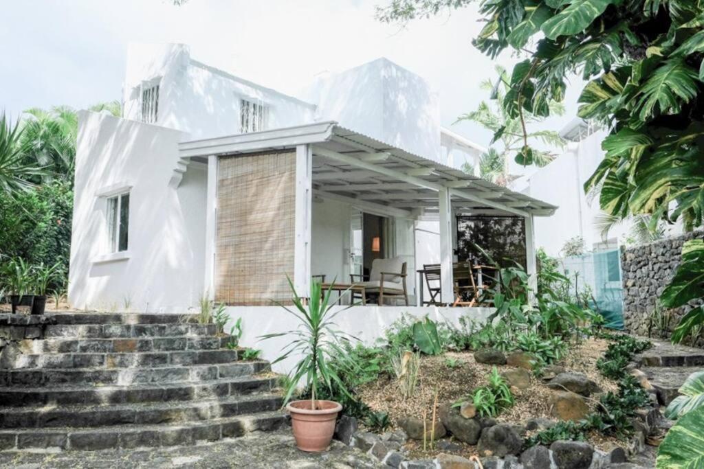 Tamarin River Villa Exterior photo