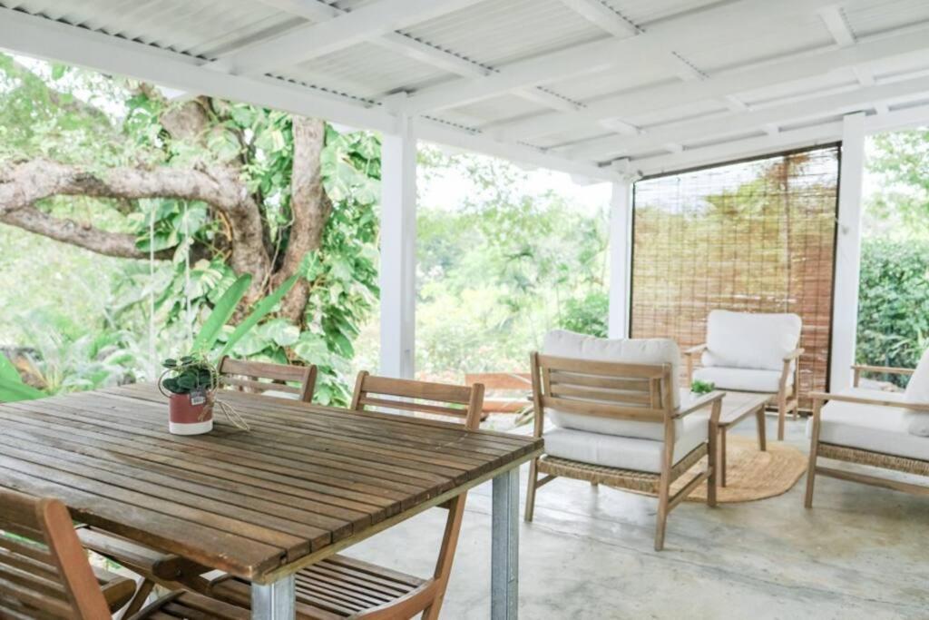 Tamarin River Villa Exterior photo